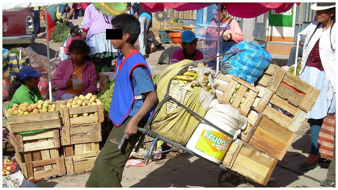 ​70 mil niños pierden su infancia por verse obligados a trabajar