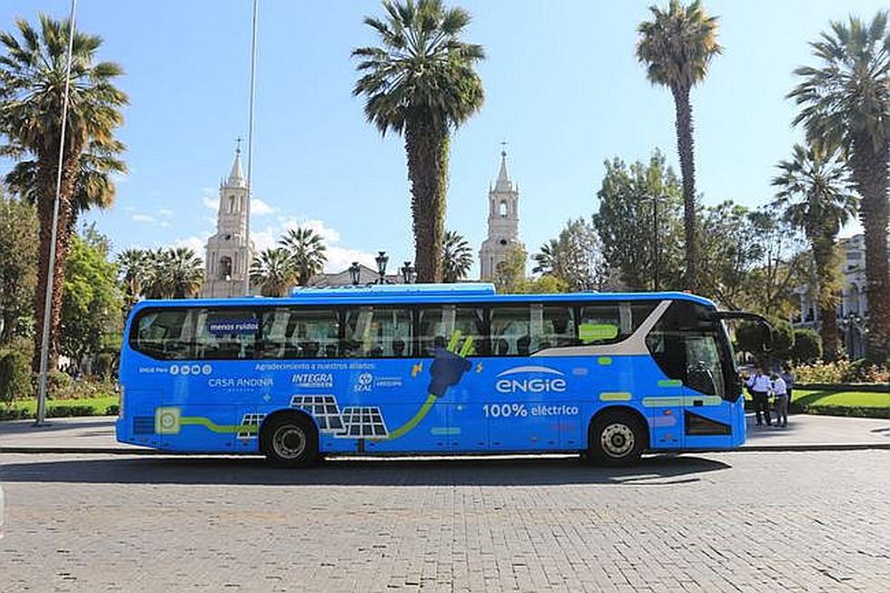 Bus y automóvil eléctricos funcionan desde esta mañana en Arequipa (FOTOS)