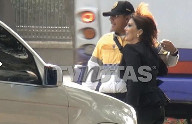 ​Suspenden a policías que no sancionaron a Alejandra Guzmán a cambio de selfies