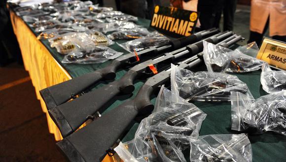 Policía halla 50 armas sin licencia en vivienda de Chorrillos