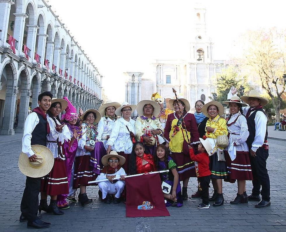 Tienen poco tiempo de haberse formado, pero están comprometidos con la tradición 