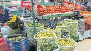 Pollo y arveja bajan de precio en los mercados de Arequipa