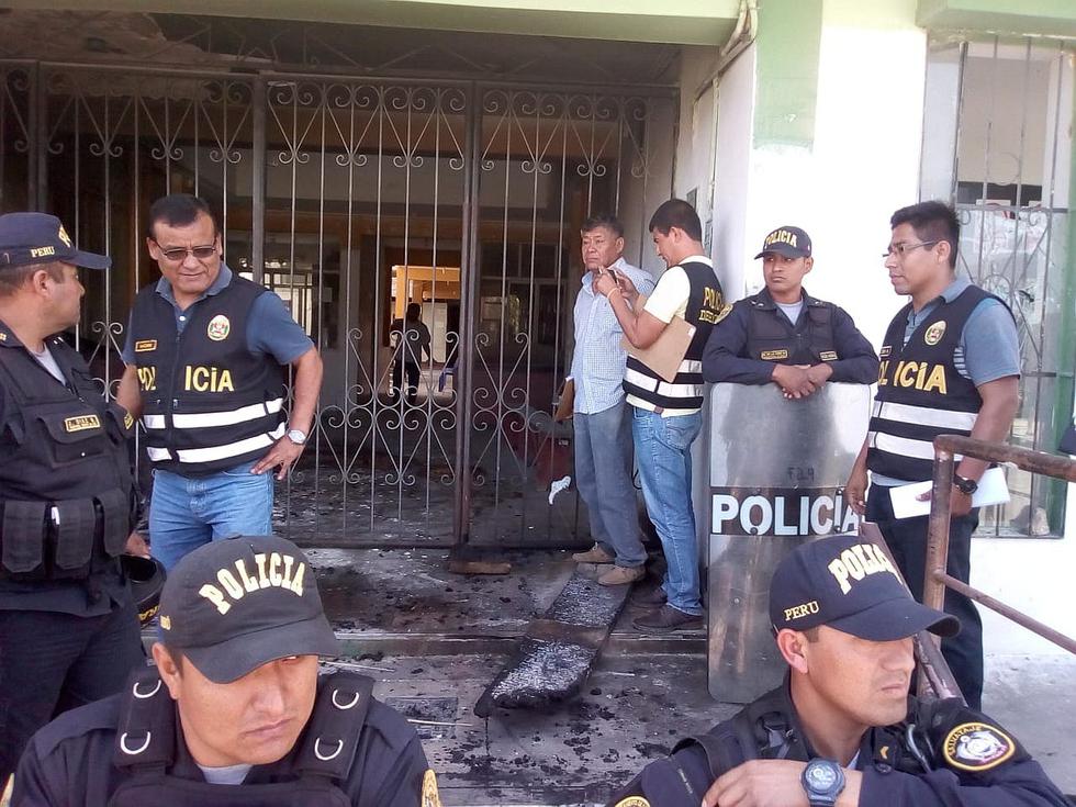 Así quedó municipio de Olmos tras ser incendiado por manifestantes (FOTOS)
