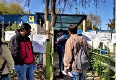 Ciudadanos duermen en Migraciones para sacar pasaporte en Arequipa