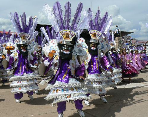 Juliaca: Orden de presentación de los grupos de danza que concursan por los Carnavales 2015