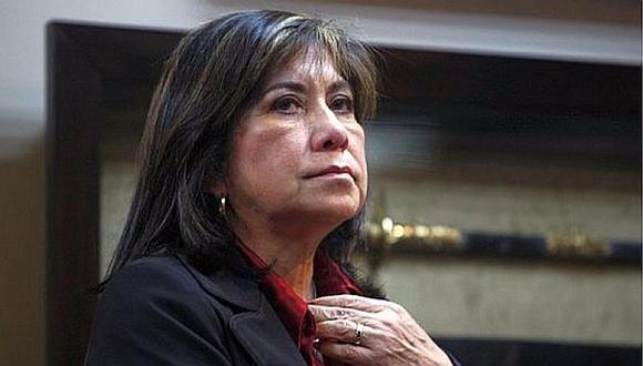 Martha Chávez anuncia su dimisión de Fuerza Popular