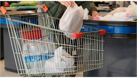 Buenos Aires prohíbe la entrega de bolsas de plástico en supermercados