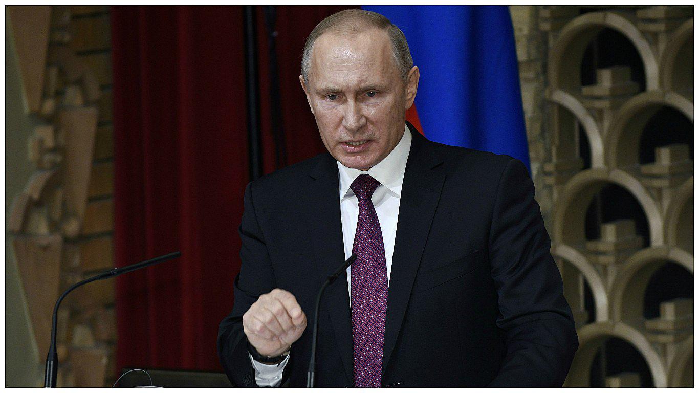 Vladimir Putin: "Asesinato de embajador va contra lazos ruso-turcos y la paz en Siria"