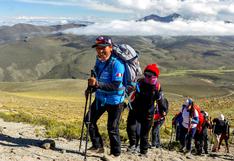 Andinista arequipeña lideró grupo de 15 mujeres que subió a la cumbre del volcán Pichu Pichu