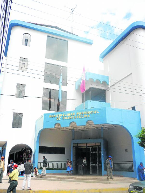 Jefa de OCI en Municipio incumple requisito para ocupar el cargo