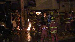 Noche de terror, incendio en grifo moviliza a bomberos en Huancavelica