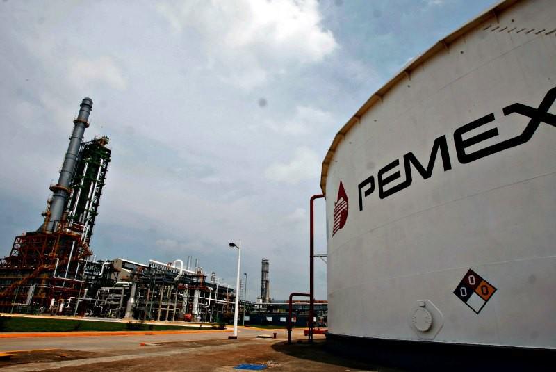 Un muerto en accidente en refinería Pemex