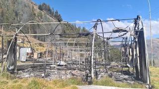 Imágenes muestran que campamento de Southern acabó en cenizas tras incendio provocado