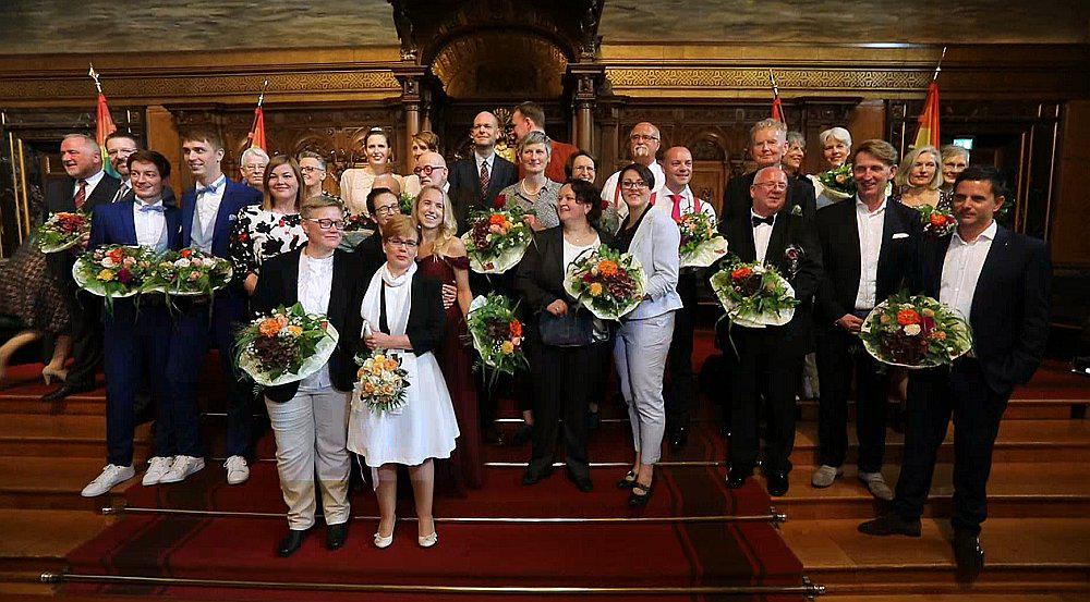 Alemania celebra las primeras bodas gais de su historia (VIDEO)