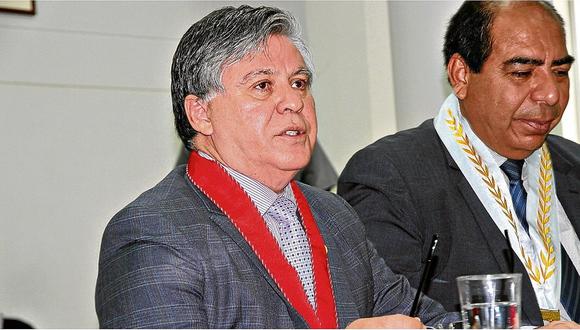 El presidente de la Junta de Fiscales reitera que no se reunió con el cabecilla de "Los Ilegales"