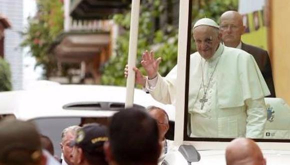 Papa Francisco: sumo pontífice se golpea cuando intentaba saludar a un niño (FOTOS Y VIDEO)