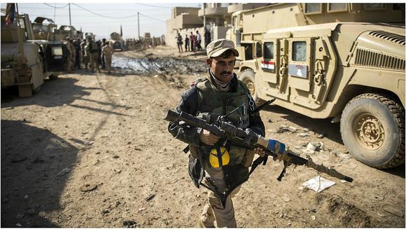 Estado Islámico: Fuerzas iraquíes retoman control de ciudad clave al sur de Mosul 