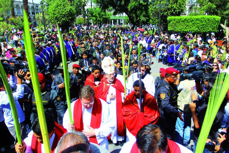 Arequipa: Semana Santa inicia con bendición de ramos y procesión 