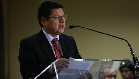 Ministro Eduardo Vega junto al procurador general del Estado, Daniel Soria. (Foto: Lino Chipana/ El Comercio)