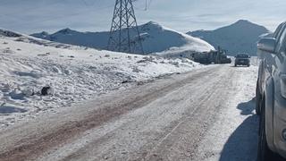 Huancavelica: Carretera con hielo en Choclococha sigue causando accidentes de tránsito 
