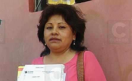 Profesores venden de todo y hacen colectas