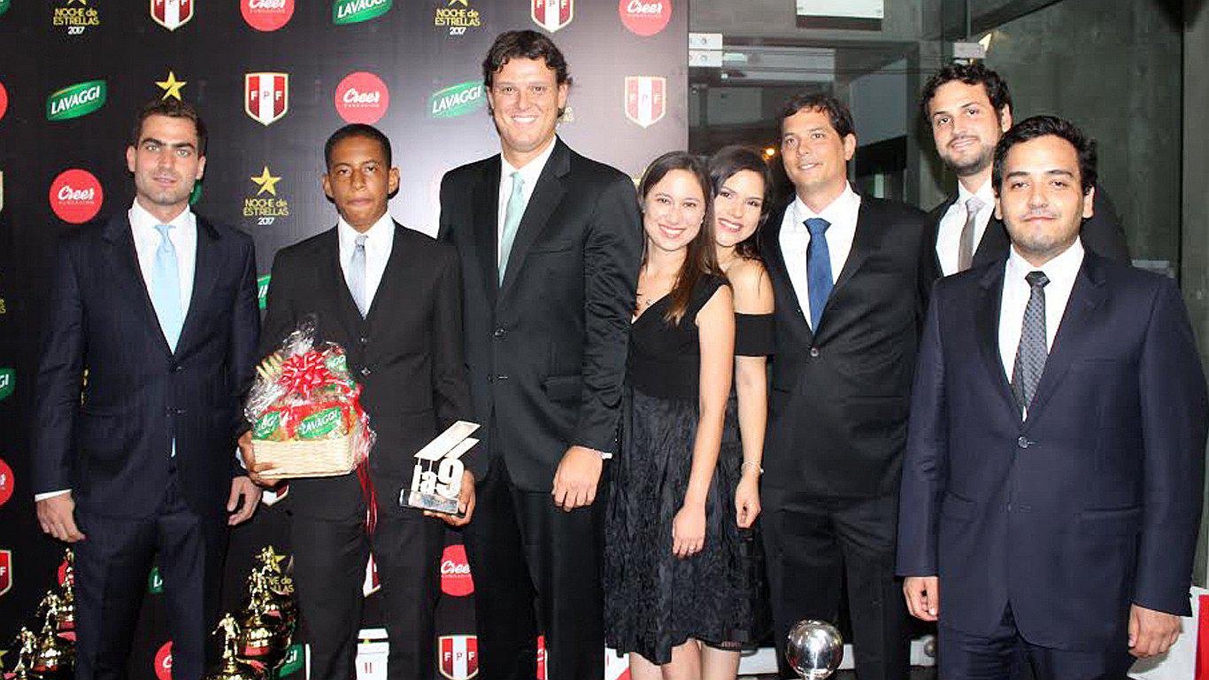 Menores destacados fueron premiados en 'Noche de Estrellas' de la FPF