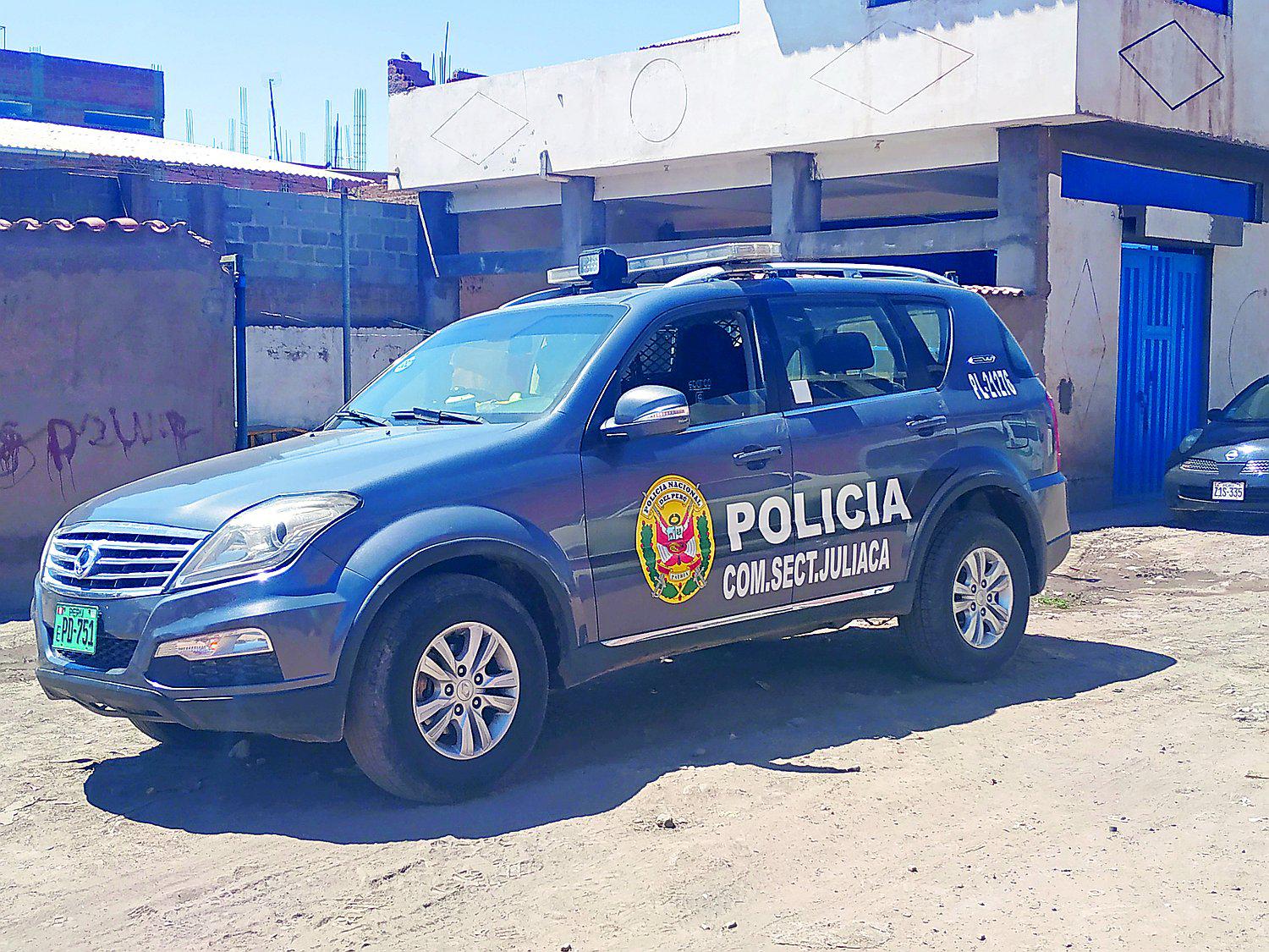 Pedirán prisión para policía intervenido bebiendo licor en Juliaca