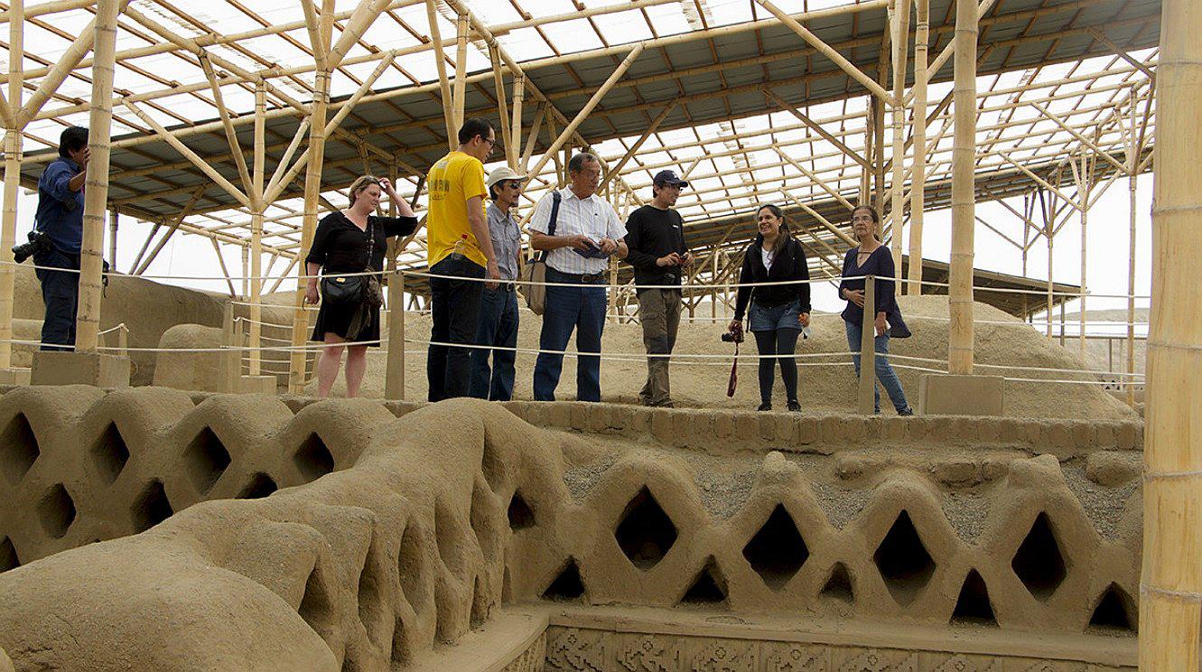 Integrantes de Unesco recorren Complejo Arqueológico Chan Chan 