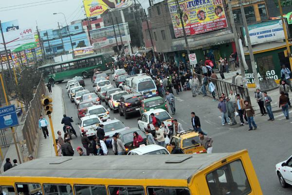 Detienen a transportista que intentó bloquear la avenida Túpac Amaru