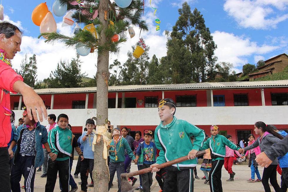 Áncash: Escolares inician clases con fiesta de carnavales (Fotos)