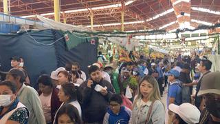 Arequipa: Organizan chocolatada en el mercado San Camilo (EN VIVO)