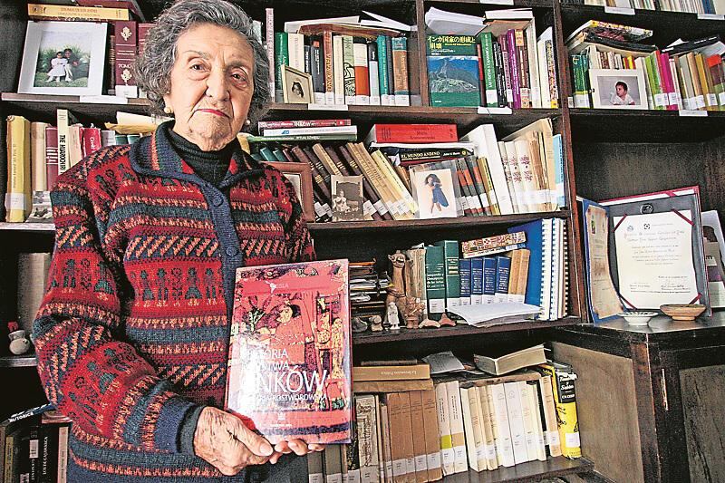 María Rostworowski, una mujer dedicada  a la investigación histórica