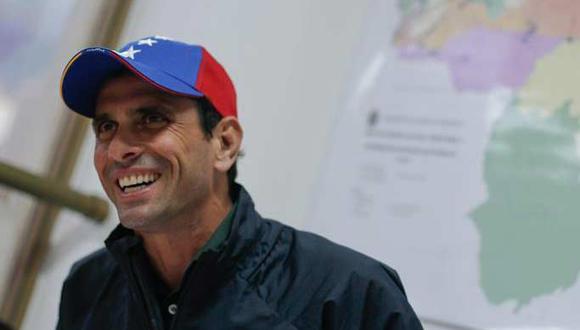 Capriles dice que no habrá guerra civil si gana porque "la guerra" es Chávez