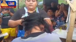 Iquitos: le cortan el cabello a mujer que intentó comprar pollo con S/100 falsos | VIDEO 