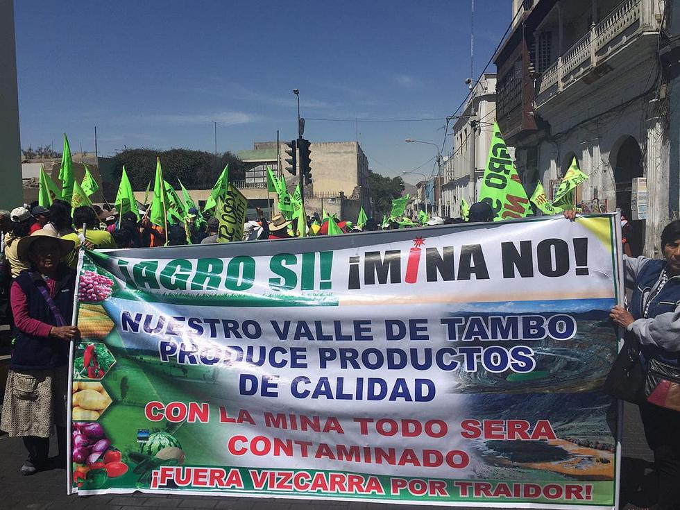 Manifestantes contra la minería empiezan movilización desde la Plaza España (FOTOS)