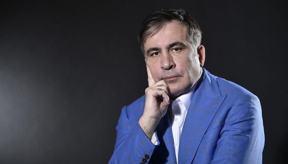 El líder de la oposición y ex presidente de Georgia encarcelado Mikheil Saakashvili, que ha estado en huelga de hambre durante semanas, se encuentra en una condición crítica y carece de la atención médica adecuada, dijeron los médicos el 17 de noviembre de 2021. (Foto de JOHN THYS / AFP)