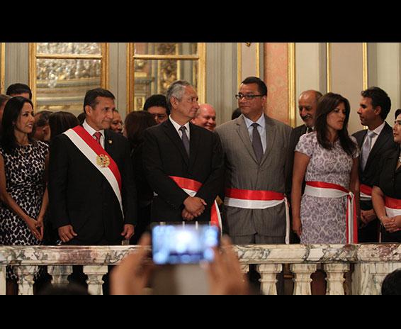 René Cornejo: "Sí hay coordinación entre ministros y Nadine Heredia"