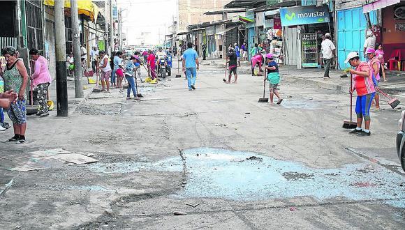 Tumbes: La Municipalidad de Aguas Verdes desaloja a unos 80 informales de zonas rígidas