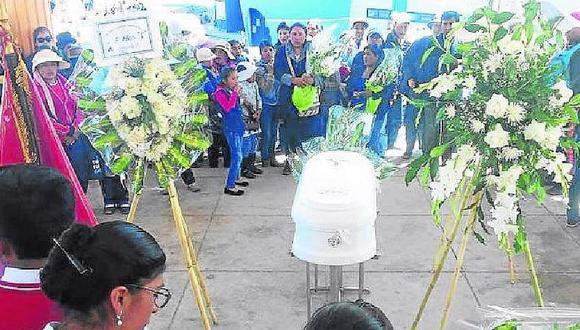 Puno: ​dan último adiós a escolar fallecida en accidente de tránsito en Moquegua