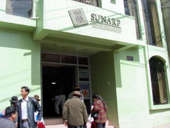 Sunarp programa jornada informativa en Puno