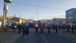 Bloquean vía Interoceánica durante paro contra transportistas (FOTOS)