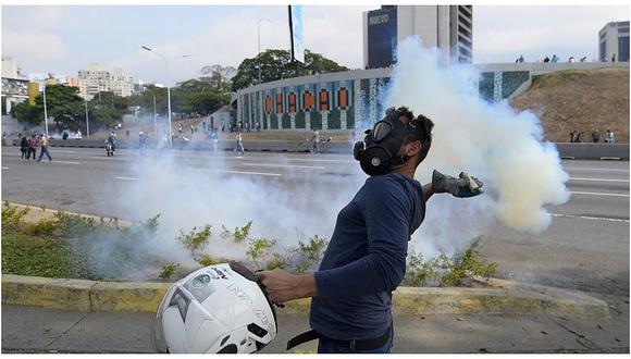 Venezuela: disturbios en base militar La Carlota tras liberación de Leopoldo López (FOTOS)