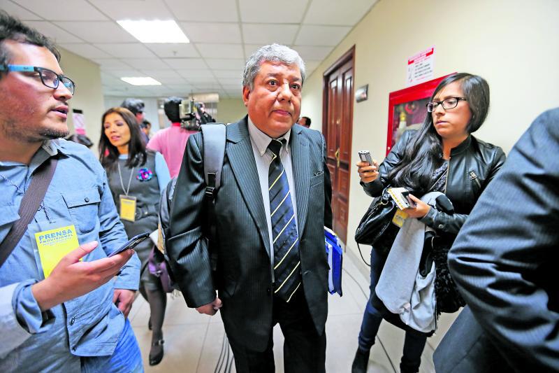 Julio Sifuentes: "Khoury se ha pasado al lado de la corrupción"