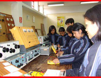 La UNCP promoverá
 capacitación de docentes