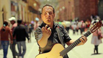 Lanza DVD Como pez en... el arpa