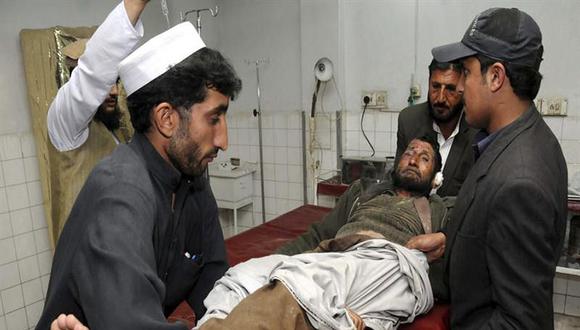 Motocicleta bomba deja al menos 35 personas muertas en Pakistán
