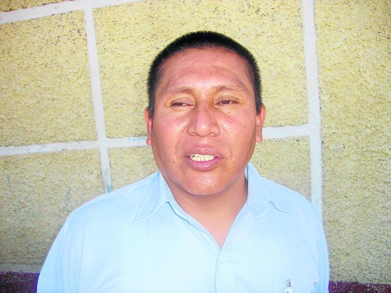 Transeúntes viven riesgo de accidentes por zanjas