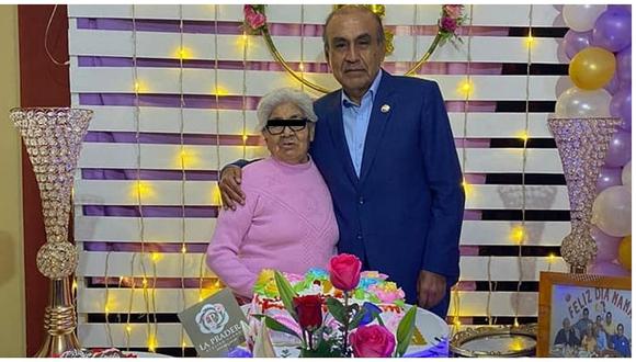 Alcalde de Trujillo celebra cumpleaños de su madre y no respeta distanciamiento social 