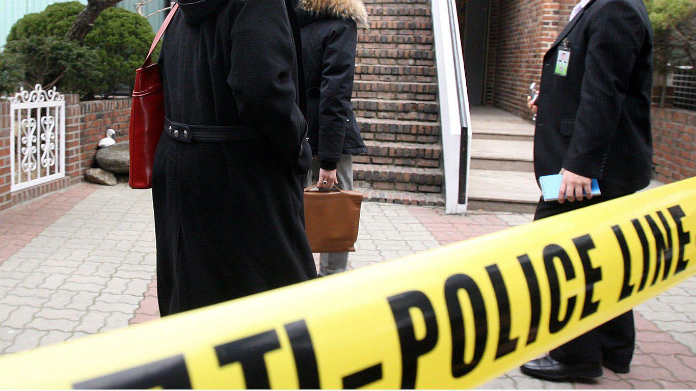 Estados Unidos: Hombre guardaba cadáver debajo de su cama