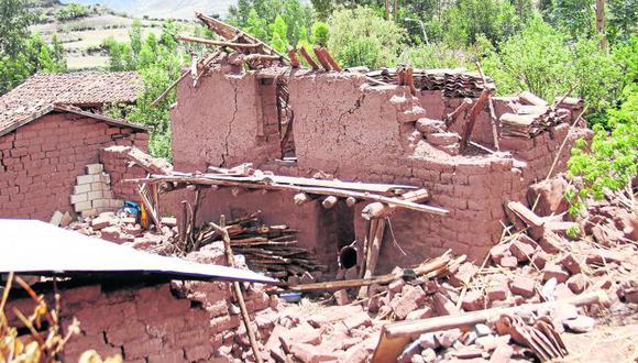 Pueblo cusqueño continúa en escombros tras sismo